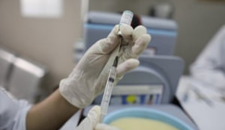 آزمایش نخستین واکسن کرونا بر روی انسان